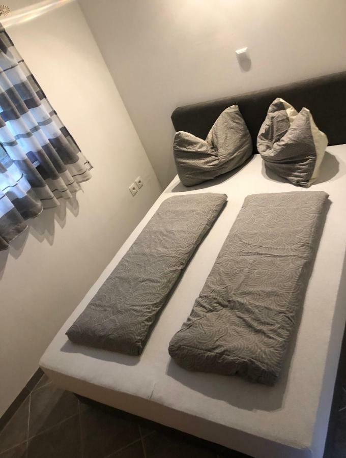 Apartments Tommi Dramalj Eksteriør billede